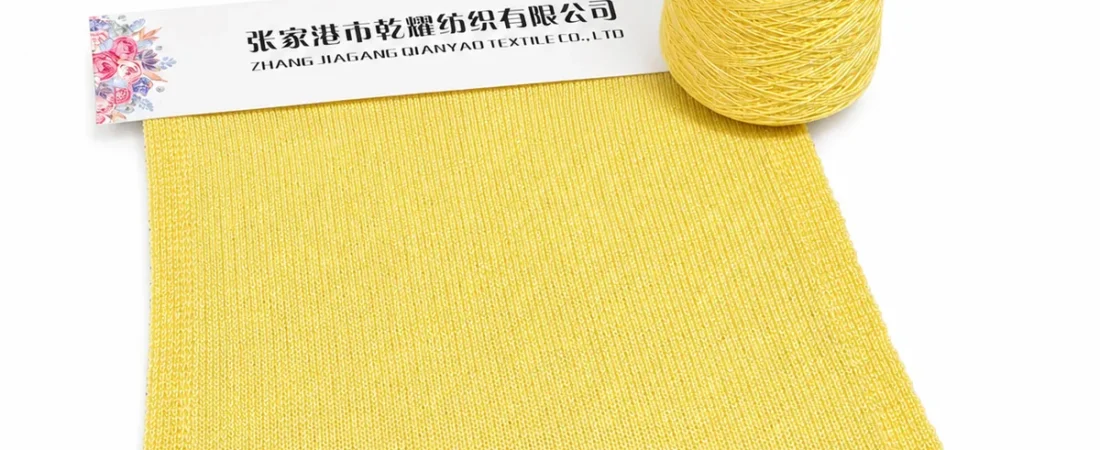 Low MOQ Fancy Yarn Sampling: How Buyers Start Custom Knitwear Development