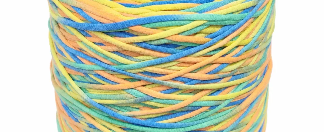 What Is a Stock Yarn Color Card? A Practical Guide for Yarn Buyers